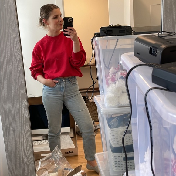 Meet your Posher, Meghan - Picture 3 of 5